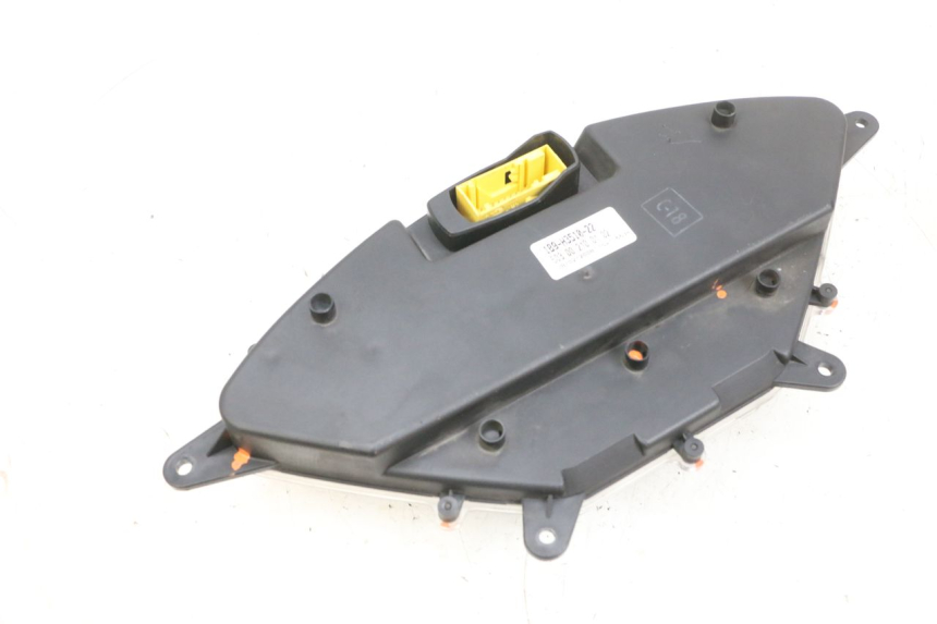 photo de TACHOMETER YAMAHA XMAX X-MAX 125 (2006 - 2009) - Details der Befestigungspunkte