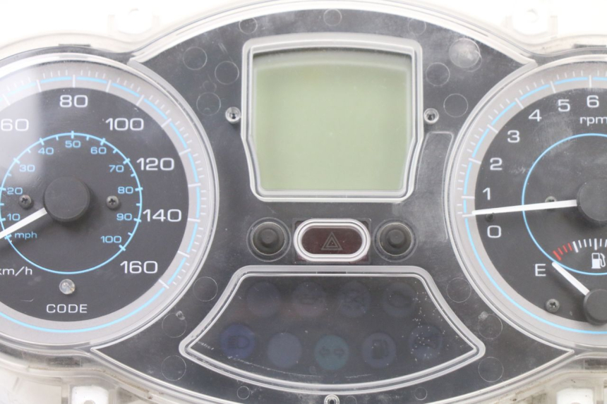 photo de TACHOMETER PIAGGIO XEVO - X EVO 125 (2007 - 2016) - Alternative Perspektive