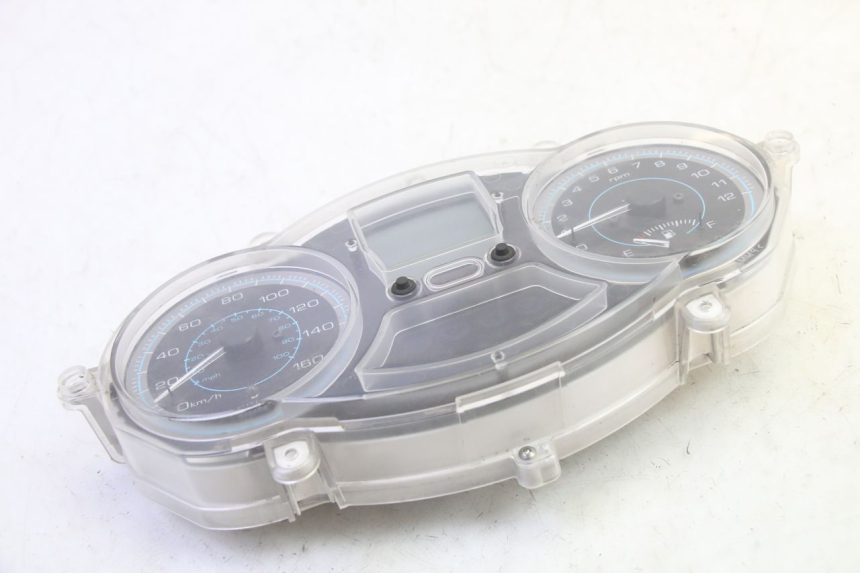 photo de TACHOMETER PIAGGIO XEVO - X EVO 125 (2007 - 2016) - Oberflächenzustand und Material