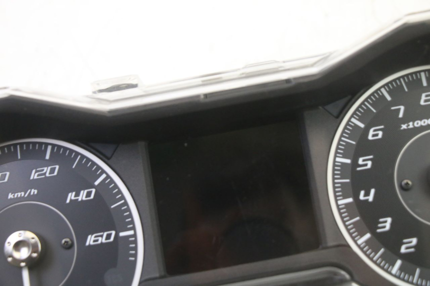 photo de TACHOMETER  YAMAHA XMAX X-MAX 125 (2021 - 2025)