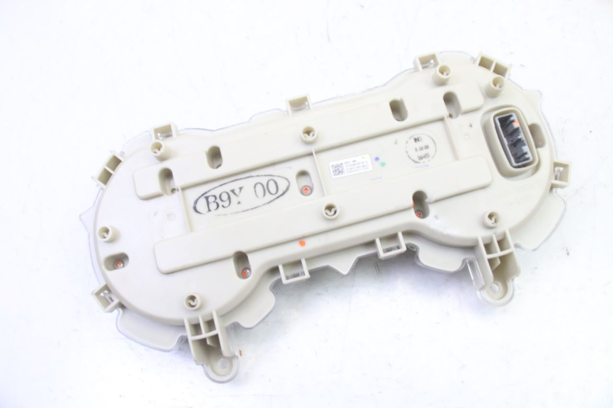 photo de TACHOMETER  YAMAHA XMAX X-MAX 125 (2021 - 2025)