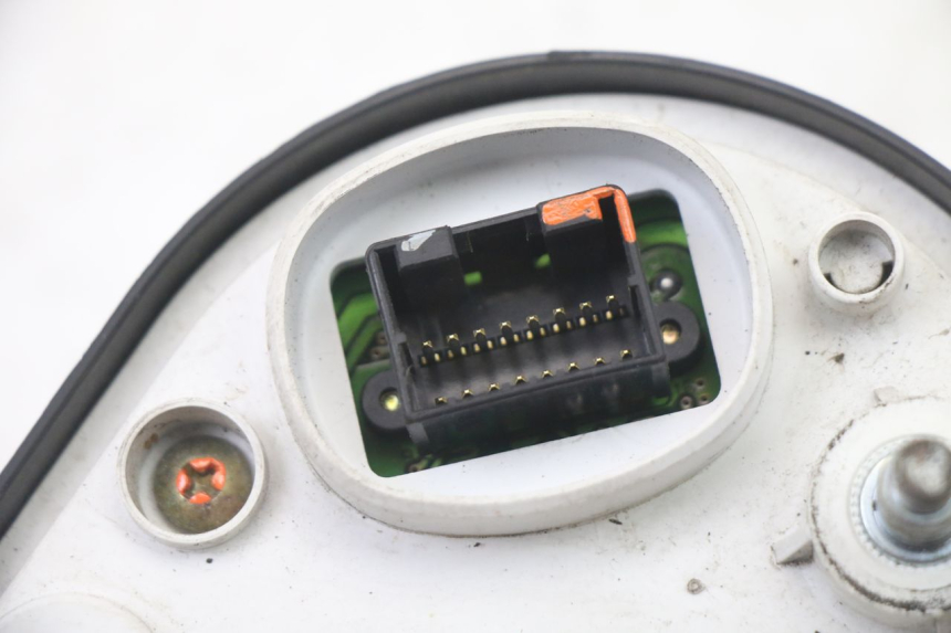 photo de TACHOMETER  YAMAHA FZS FAZER 600 (2001 - 2003)