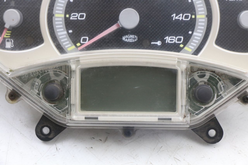 photo de TACHOMETER YAMAHA X-MAX XMAX 250 (2006 - 2009)