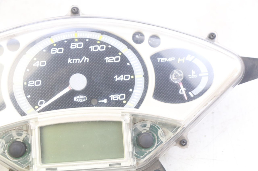 photo de TACHOMETER YAMAHA XMAX X-MAX 125 (2006 - 2009)