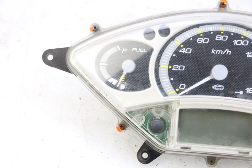 photo de TACHOMETER YAMAHA XMAX X-MAX 125 (2006 - 2009)