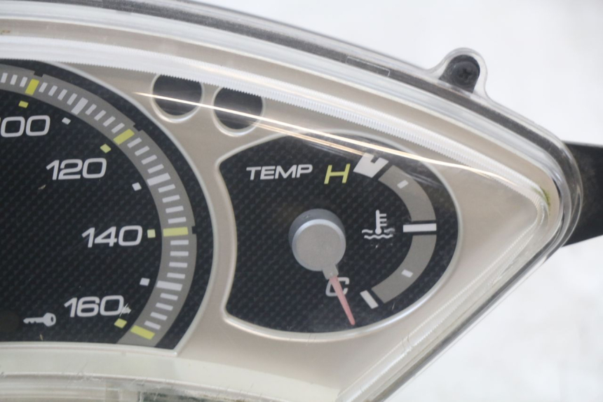 photo de TACHOMETER YAMAHA XMAX X-MAX 125 (2006 - 2009)