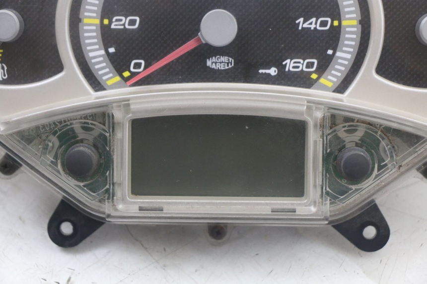 photo de TACHOMETER YAMAHA XMAX X-MAX 125 (2006 - 2009)