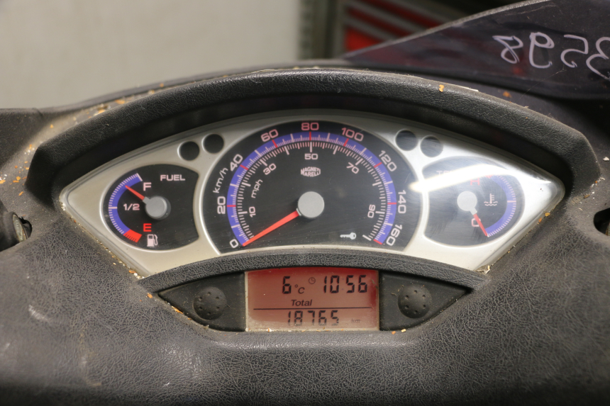 photo de TACHOMETER YAMAHA XMAX X-MAX 125 (2006 - 2009)