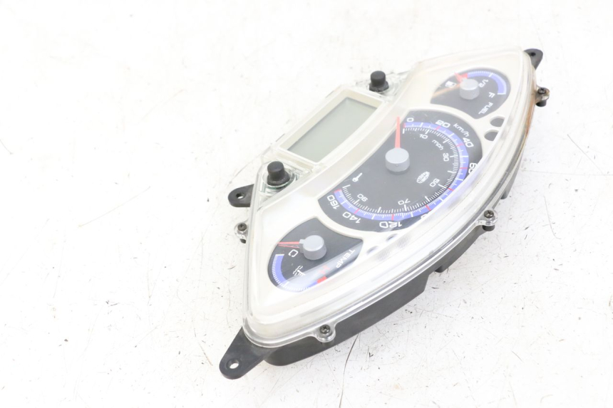 photo de TACHOMETER YAMAHA XMAX X-MAX 125 (2006 - 2009)