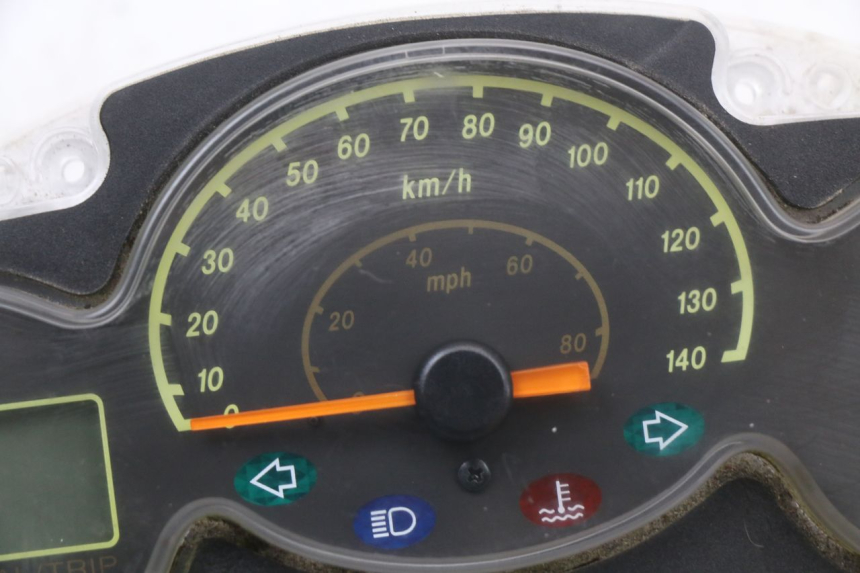 photo de TACHOMETER YAMAHA YP MAJESTY 125 (2002 - 2006)