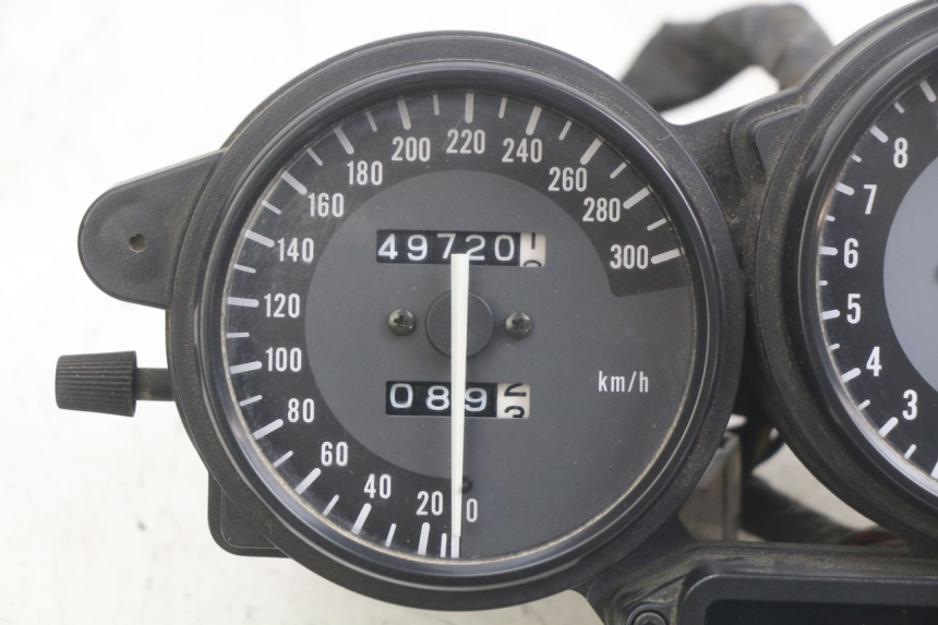 photo de TACHOMETER YAMAHA YZF R THUNDERCAT 600 (1996 - 2003)