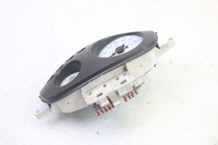 photo de TACHOMETER PIAGGIO ZIP 4T 50 (2018 - 2020) - Technische Nahaufnahme