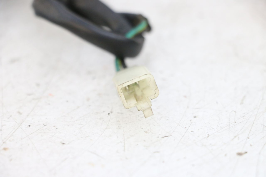 photo de BREMSLICHTSCHALTER HINTEN MAG POWER BOMBERS 4T 50 (2016 - 2026) - Zoom auf Gebrauchszustand