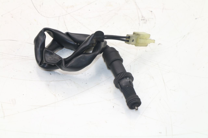 photo de BREMSLICHTSCHALTER HINTEN HONDA CBF N 600 (2004 - 2007)