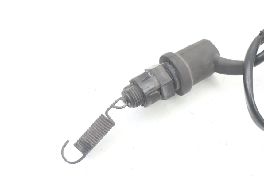 photo de BREMSLICHTSCHALTER HINTEN YAMAHA FZ6 FAZER S2 600 (2007 - 2011)