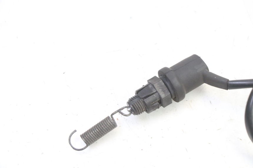 photo de BREMSLICHTSCHALTER HINTEN YAMAHA FZ6 FAZER S2 600 (2007 - 2011)