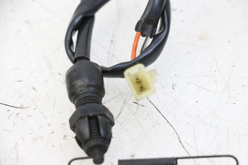 photo de BREMSLICHTSCHALTER HINTEN SUZUKI GSR 750 (2011 - 2017)
