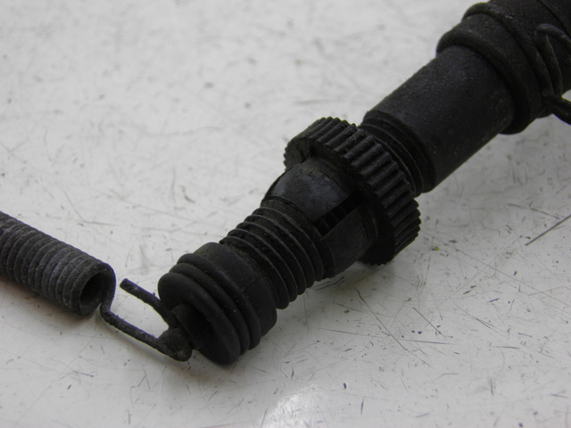 photo de BREMSLICHTSCHALTER HINTEN HONDA VT C SHADOW 125 (1999 - 2007)