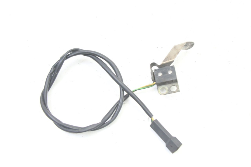 photo de BREMSLICHTSCHALTER HINTEN BMW K 75 RT 750 (1989 - 1997)