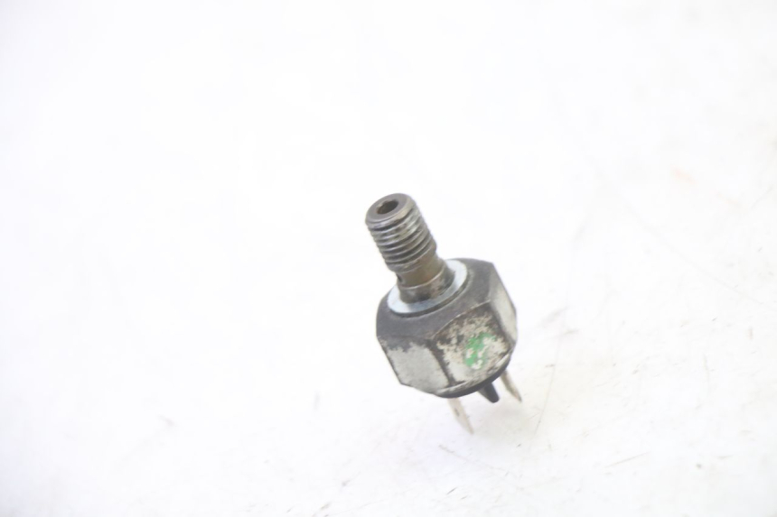 photo de BREMSLICHTSCHALTER HINTEN TRIUMPH SPRINT 900 (1995 - 1998)