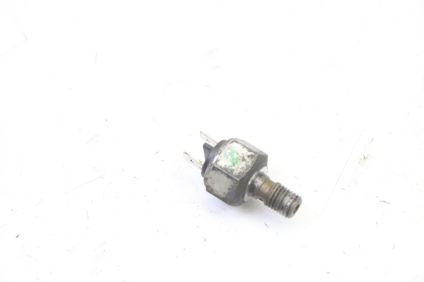 photo de BREMSLICHTSCHALTER HINTEN TRIUMPH SPRINT 900 (1995 - 1998)