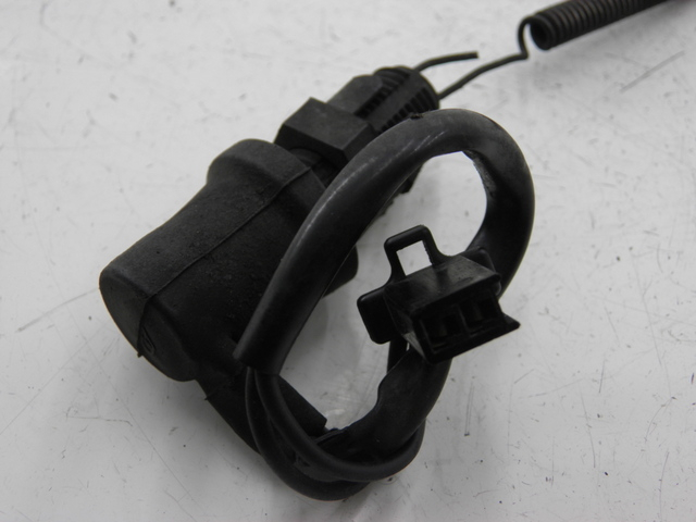 photo de BREMSLICHTSCHALTER HINTEN YAMAHA XJR 1300 (1998 - 2002)