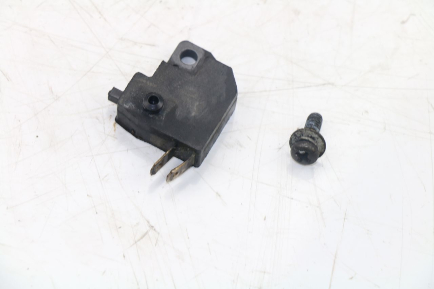 photo de BREMSLICHTSCHALTER RECHTS KYMCO AGILITY RS 4T 50 (2009 - 2013)