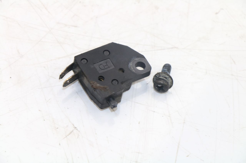 photo de BREMSLICHTSCHALTER RECHTS KYMCO AGILITY RS 4T 50 (2009 - 2013)