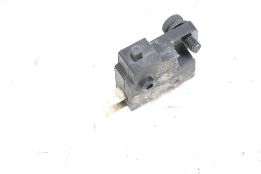 photo de BREMSLICHTSCHALTER RECHTS MAG POWER BOMBERS 4T 50 (2016 - 2026) - Zoom auf Gebrauchszustand