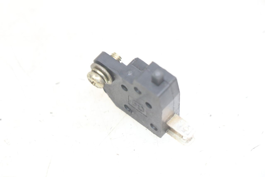 photo de RECHTER STOPP-LICHTSCHALTER PEUGEOT DJANGO 4T 50 (2014 - 2019)