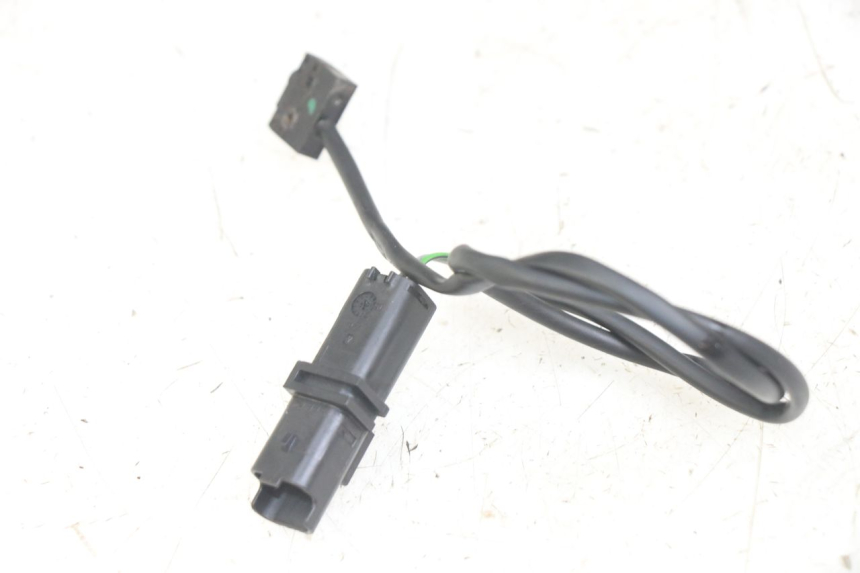 photo de BREMSLICHTSCHALTER RECHTS PEUGEOT GEOPOLIS RS 125 (2007 - 2009)