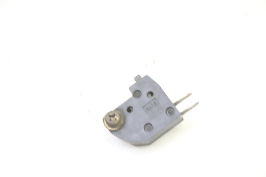 photo de BREMSLICHTSCHALTER RECHTS SUZUKI GS GSE 500 (2001 - 2003)