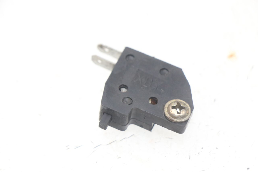 photo de BREMSLICHTSCHALTER RECHTS JONWAY GTX 2T 50 (2014 - 2020)