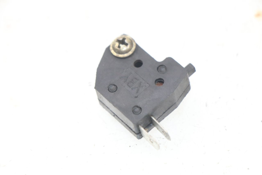 photo de BREMSLICHTSCHALTER RECHTS JONWAY GTX 2T 50 (2014 - 2020)