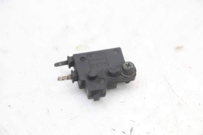 photo de BREMSLICHTSCHALTER RECHTS HONDA CBR F 1000 (1993 - 1996)