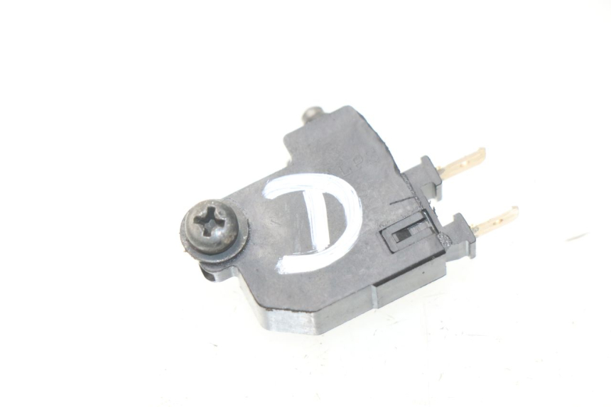 photo de RECHTER STOPP-LICHTSCHALTER HONDA INTEGRA NC D 750 (2016 - 2018)