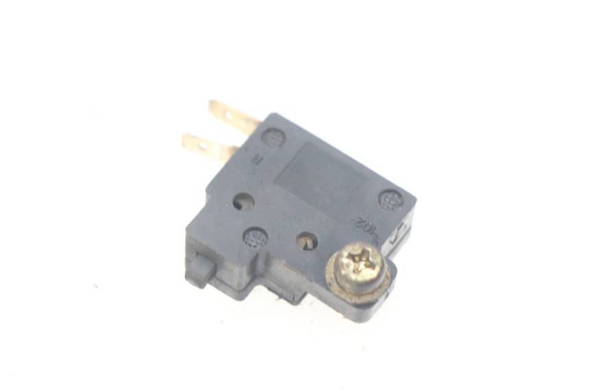 photo de RECHTER STOPP-LICHTSCHALTER SYM JET EURO X 2T 50 (2003 - 2007)