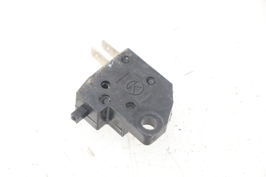 photo de BREMSLICHTSCHALTER RECHTS JMSTAR CJ12M 125 (2005 - 2007)