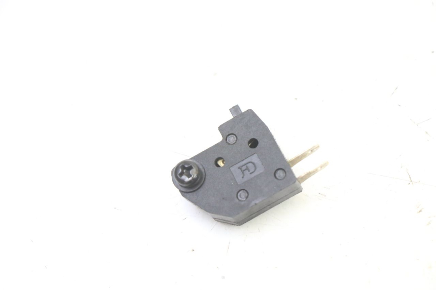 photo de BREMSLICHTSCHALTER RECHTS PEUGEOT KISBEE 2T 50 (2018 - 2022)