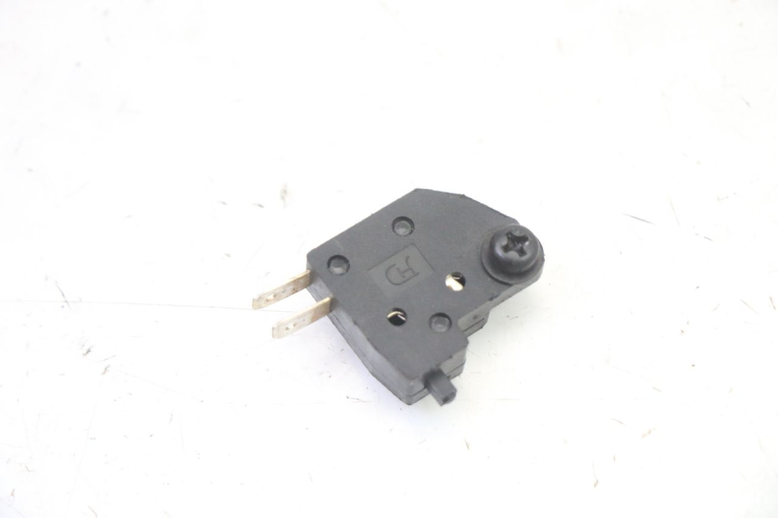 photo de BREMSLICHTSCHALTER RECHTS PEUGEOT KISBEE 4T 50 (2018 - 2022)