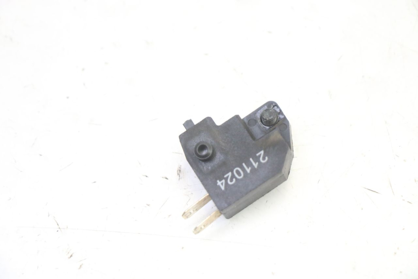 photo de BREMSLICHTSCHALTER RECHTS PEUGEOT KISBEE 4T 50 (2018 - 2022)