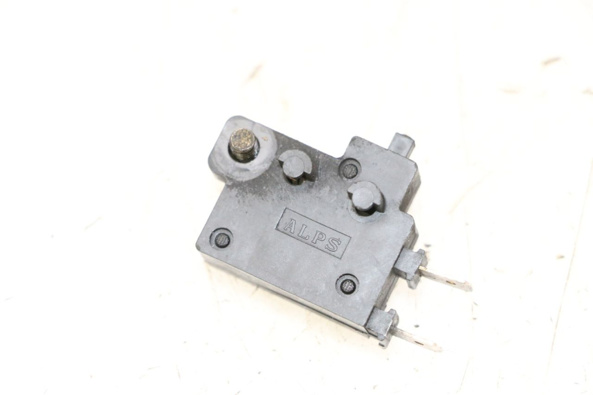 photo de BREMSLICHTSCHALTER RECHTS HONDA NTV DEAUVILLE 650 (2001 - 2006)