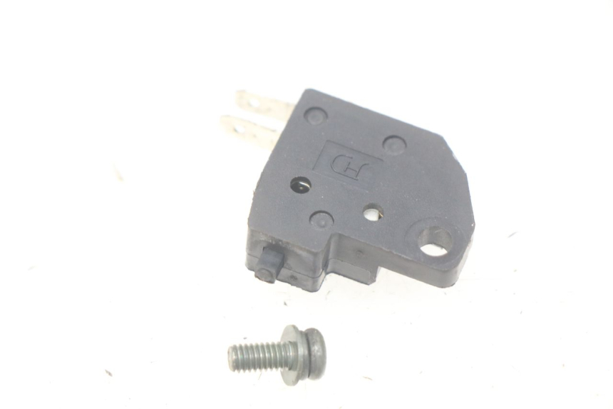 photo de RECHTER STOPP-LICHTSCHALTER SYM ORBIT III 3 4T 50 (2018 - 2021)