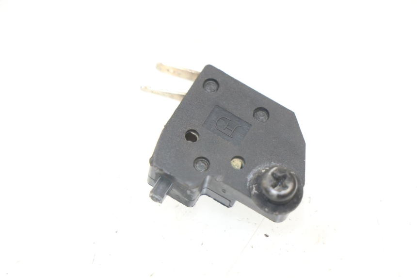 photo de BREMSLICHTSCHALTER RECHTS PEUGEOT KISBEE 2T 50 (2010 - 2017)