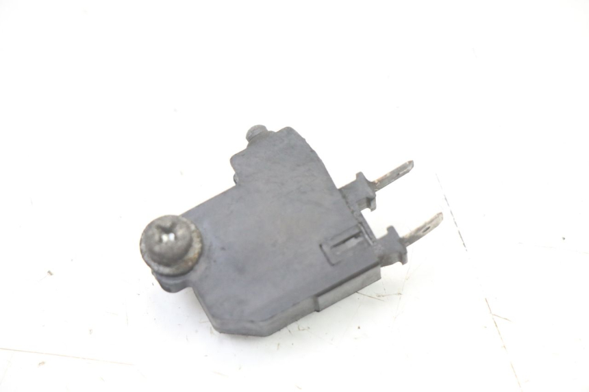 photo de BREMSLICHTSCHALTER RECHTS PEUGEOT SATELIS 125 (2013 - 2018)