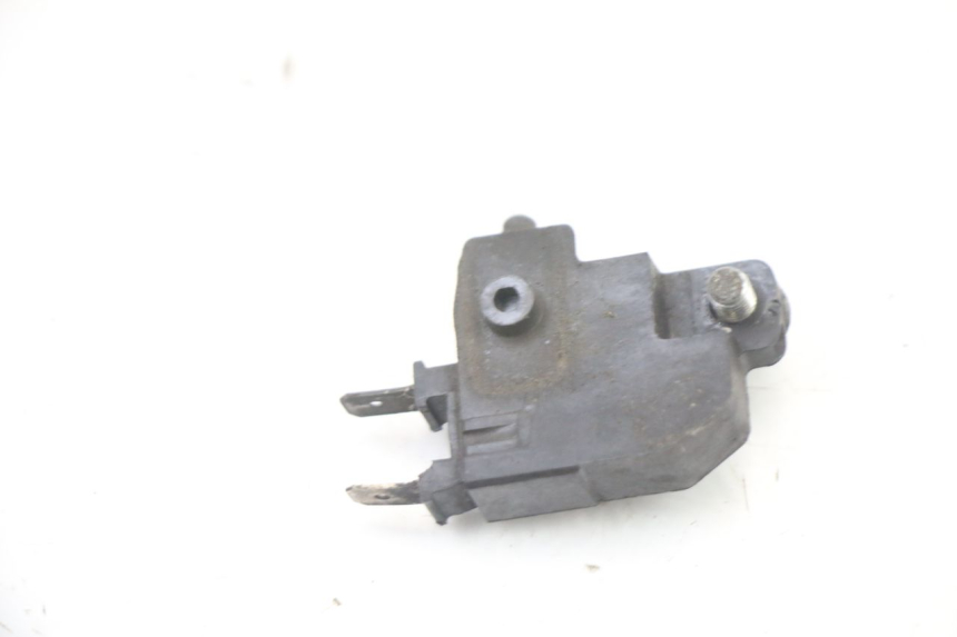 photo de BREMSLICHTSCHALTER RECHTS PEUGEOT SATELIS 125 (2013 - 2018)