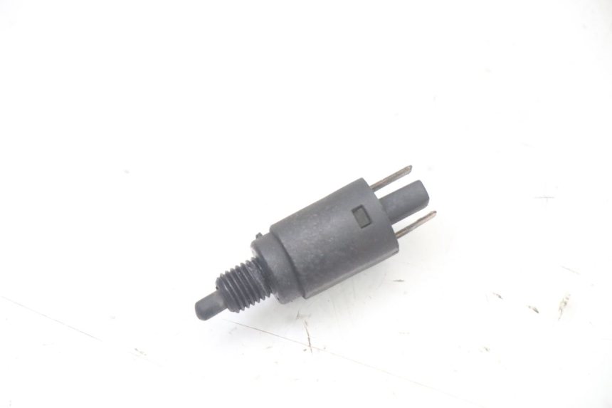 photo de BREMSLICHTSCHALTER RECHTS PIAGGIO VESPA LX 2T 50 (2005 - 2013)