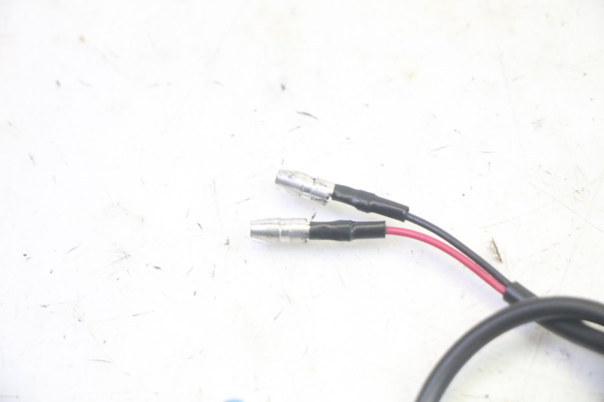 photo de BREMSLICHTSCHALTER RECHTS JM MOTORS SANTANA EVO 50 (2024 - 2026) - Technische Nahaufnahme