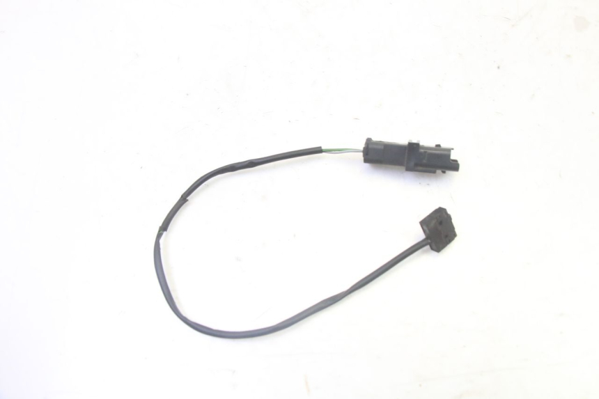 photo de RECHTER STOPP-LICHTSCHALTER PEUGEOT SATELIS 125 (2006 - 2009)