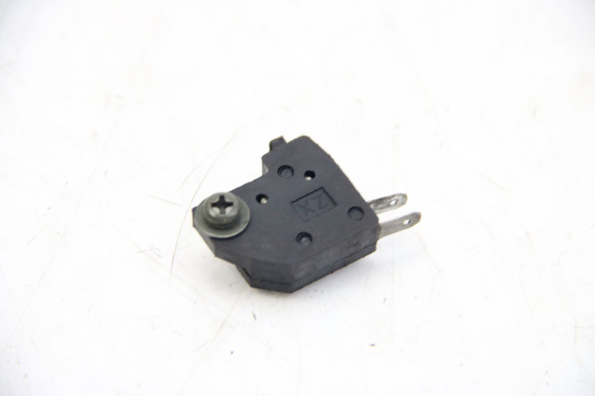 photo de RECHTER STOPP-LICHTSCHALTER SYM FIDDLE 2 125 (2010 - 2013)
